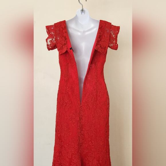 DAVID MEISTER Red Lace Formal Evening Gown Maxi Dress Size 4 - Picture 5 of 14